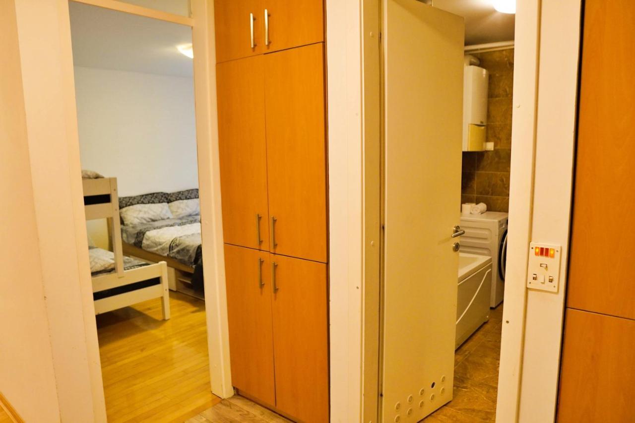 City Center Grand Apartment - Three-Bedroom, Free Parking 塞拉耶佛 外观 照片