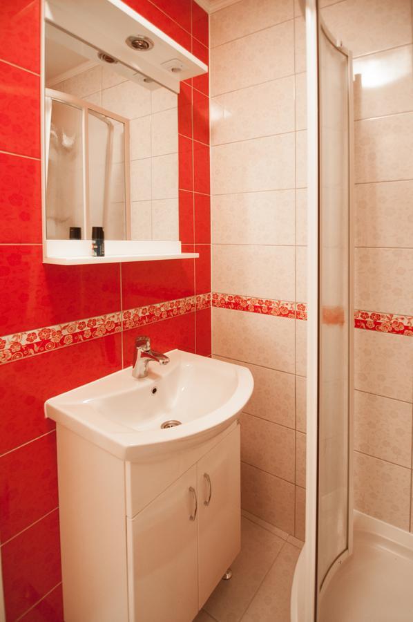 City Center Grand Apartment - Three-Bedroom, Free Parking 塞拉耶佛 外观 照片